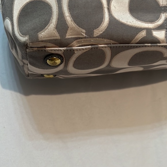 Vintage Coach Penelope Stylish Classic Gray Silver Monogram Signature Purse - Picture 8 of 13